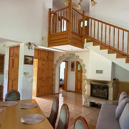 Zajecza Zagroda - Caly Dom Na Wylacznosc Nad Jeziorem Lincjusz, 0,5ha Sadu I Lasu Holiday home Miastko (Leszno)