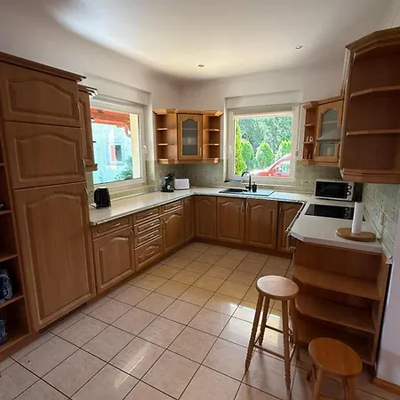 Holiday home Zajecza Zagroda - Caly Dom Na Wylacznosc Nad Jeziorem Lincjusz, 0,5ha Sadu I Lasu