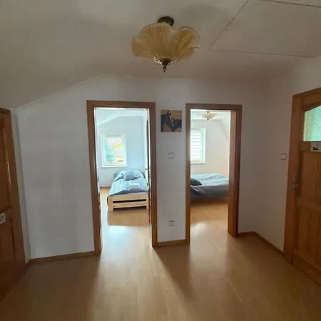 Holiday home Zajecza Zagroda - Caly Dom Na Wylacznosc Nad Jeziorem Lincjusz, 0,5ha Sadu I Lasu Miastko (Leszno)