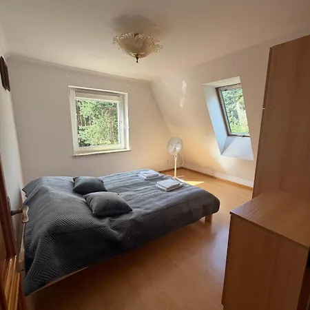 Holiday home Zajecza Zagroda - Caly Dom Na Wylacznosc Nad Jeziorem Lincjusz, 0,5ha Sadu I Lasu Miastko (Leszno)