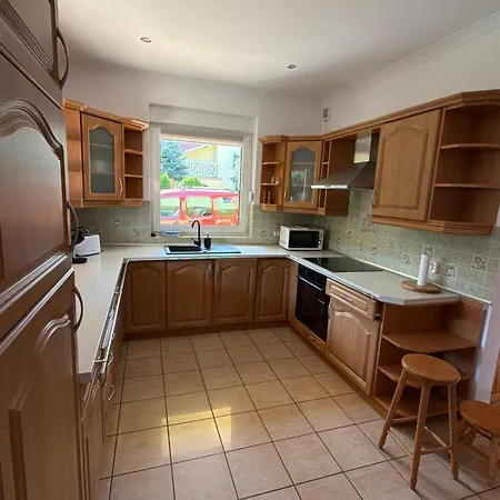 Holiday home Zajecza Zagroda - Caly Dom Na Wylacznosc Nad Jeziorem Lincjusz, 0,5ha Sadu I Lasu