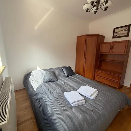 Zajecza Zagroda - Caly Dom Na Wylacznosc Nad Jeziorem Lincjusz, 0,5ha Sadu I Lasu * Miastko (Leszno)
