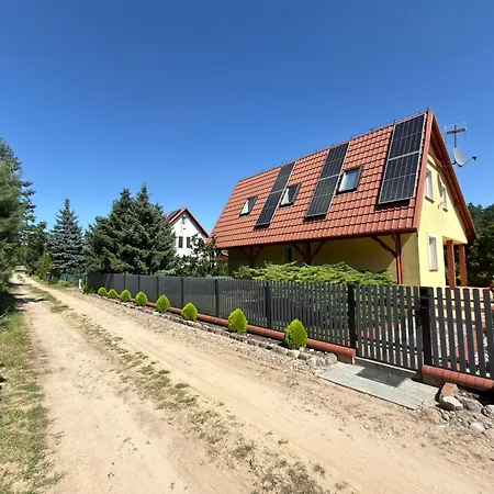 Holiday home Zajecza Zagroda - Caly Dom Na Wylacznosc Nad Jeziorem Lincjusz, 0,5ha Sadu I Lasu *